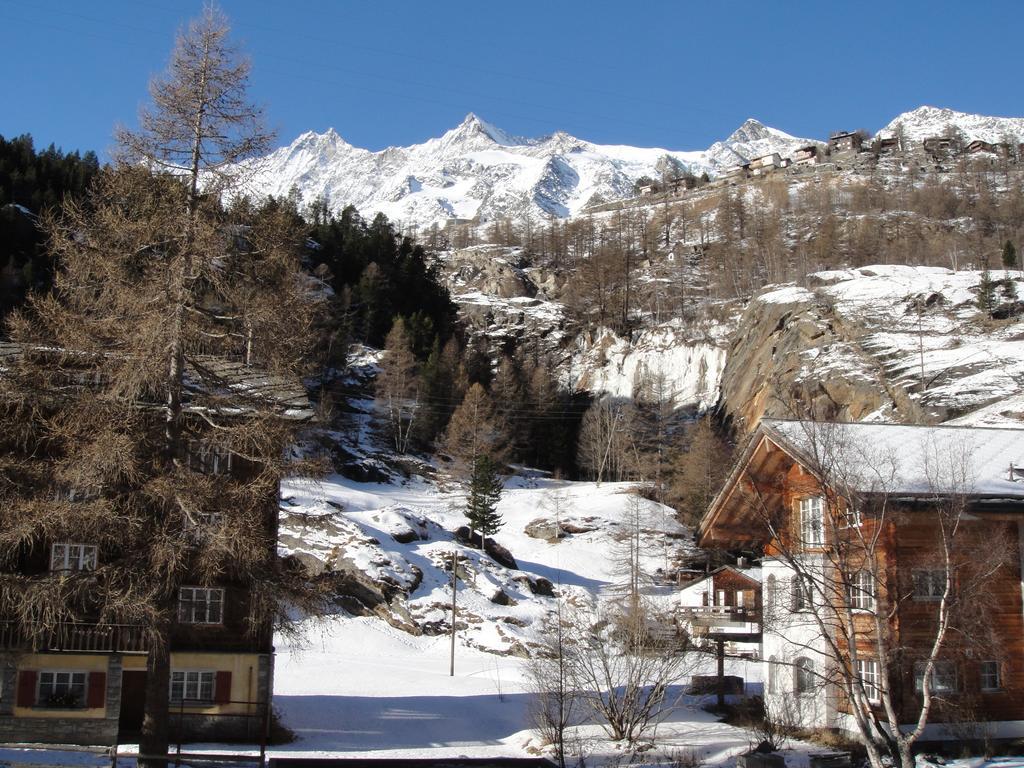 Apartamento Haus Alpenstern Saas-Grund Habitación foto