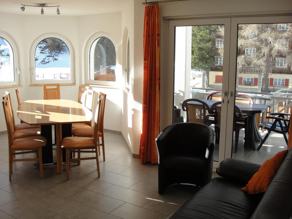 Apartamento Haus Alpenstern Saas-Grund Habitación foto