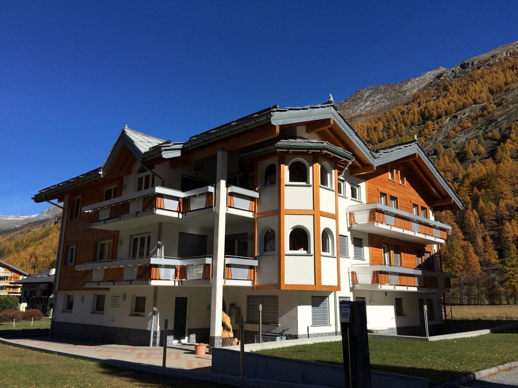 Apartamento Haus Alpenstern Saas-Grund Exterior foto