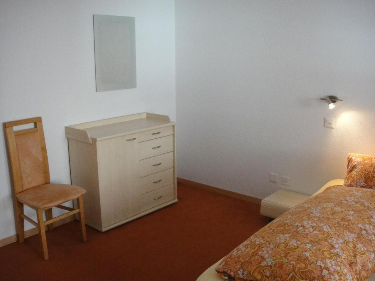 Apartamento Haus Alpenstern Saas-Grund Habitación foto